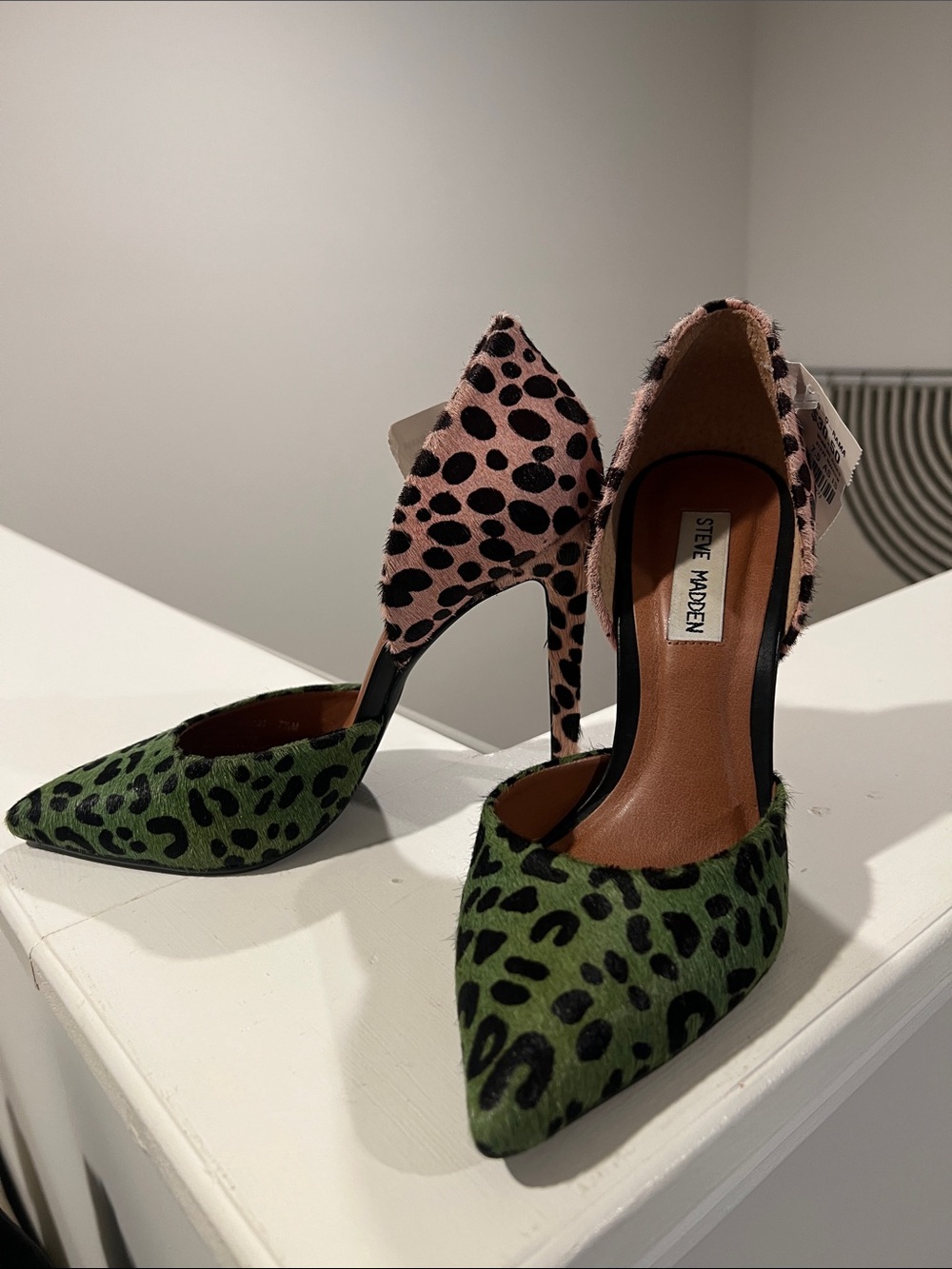 Steve Madden Green & Pink Leopard Print Pointed Toe Heels